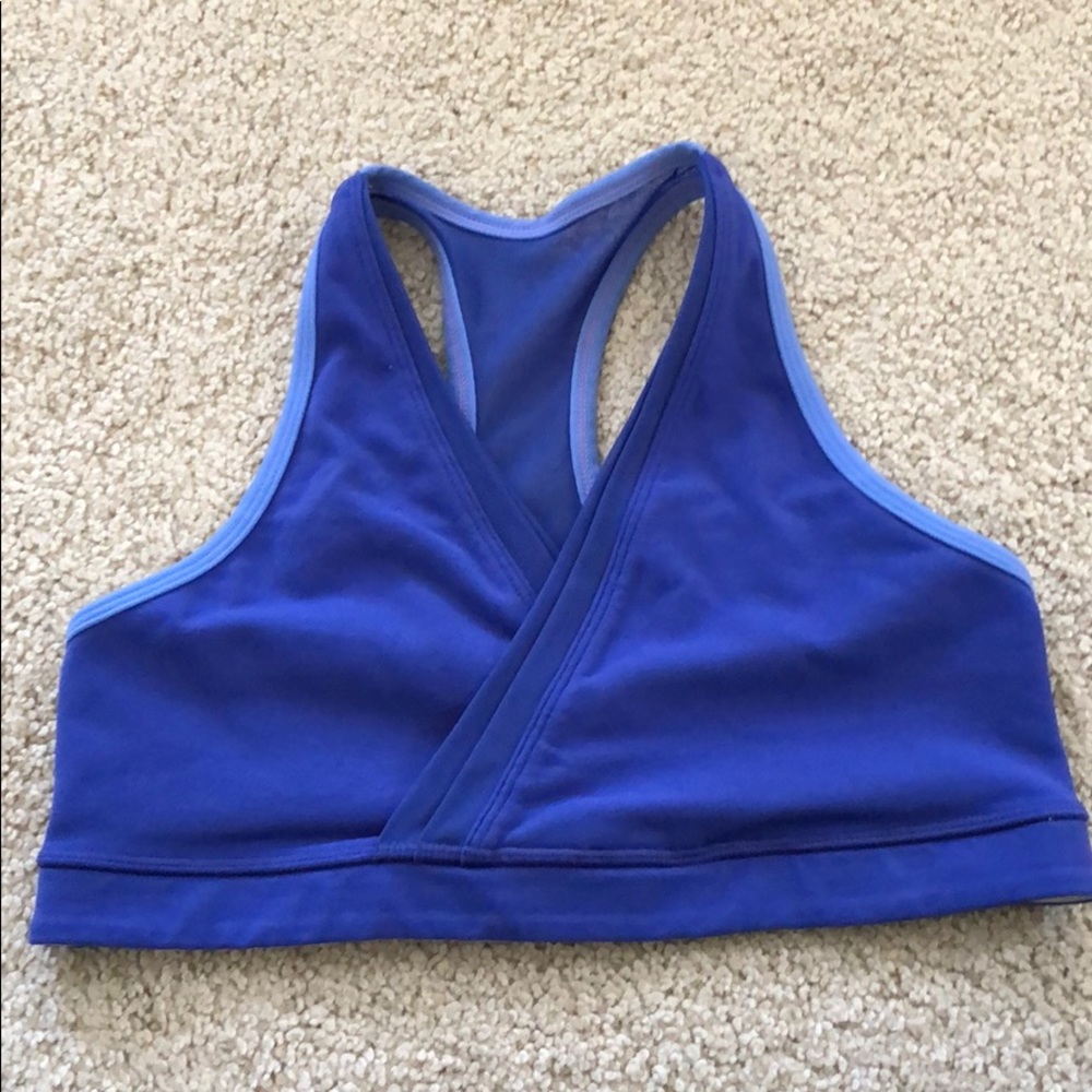 Lululemon sports bra